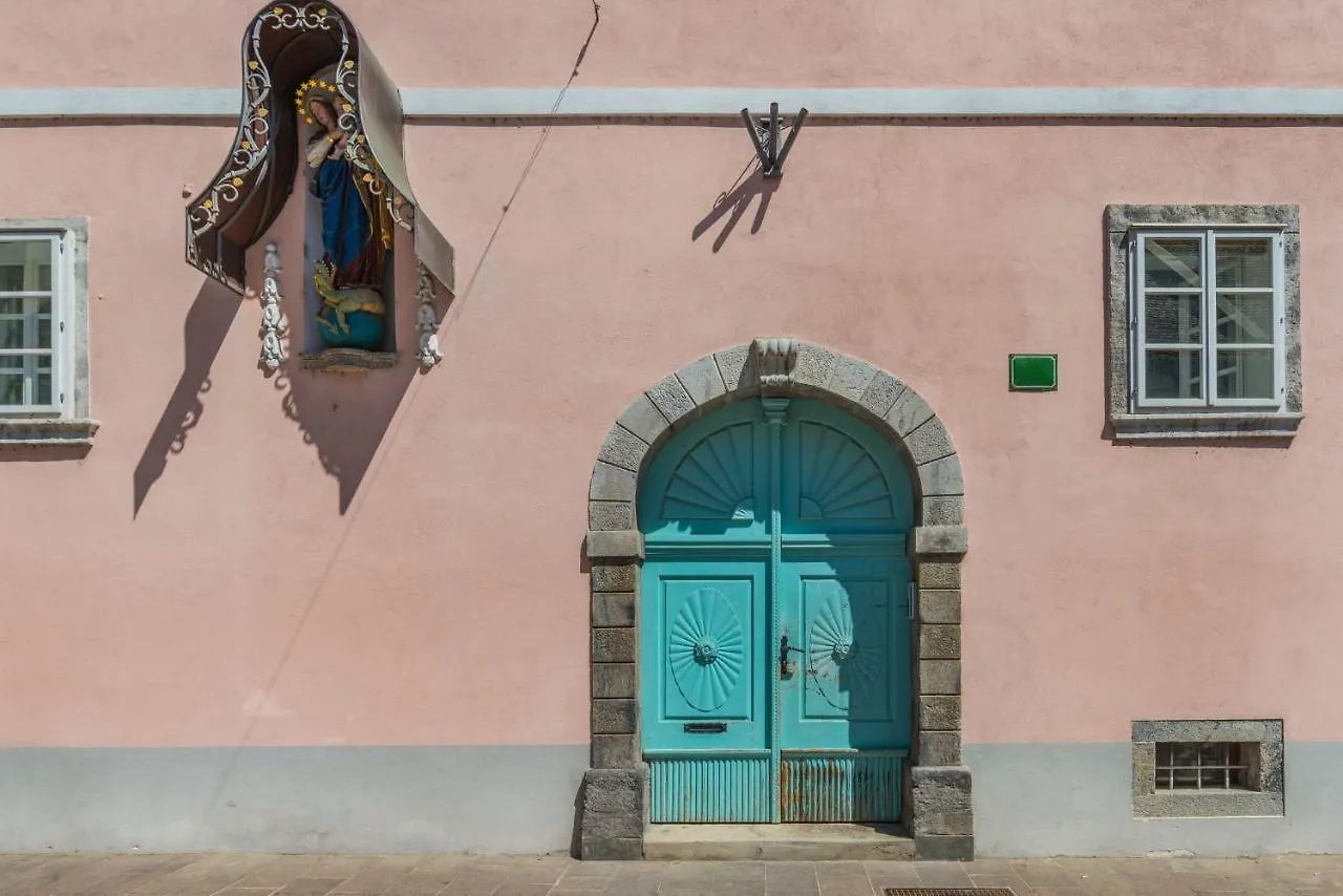 Barrio Alto location